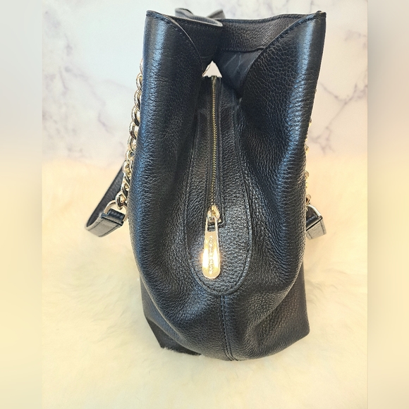 Michael Kors Jet Set Pebbled Leather Shoulder Bag - Picture 9 of 13